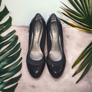 Black Life stride Comfort and style wedges